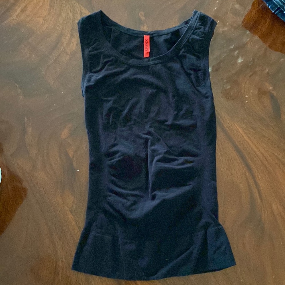 Spanks on top and in control size medium